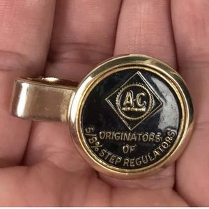 Vintage Allis Chalmers Tie Clip Tractors